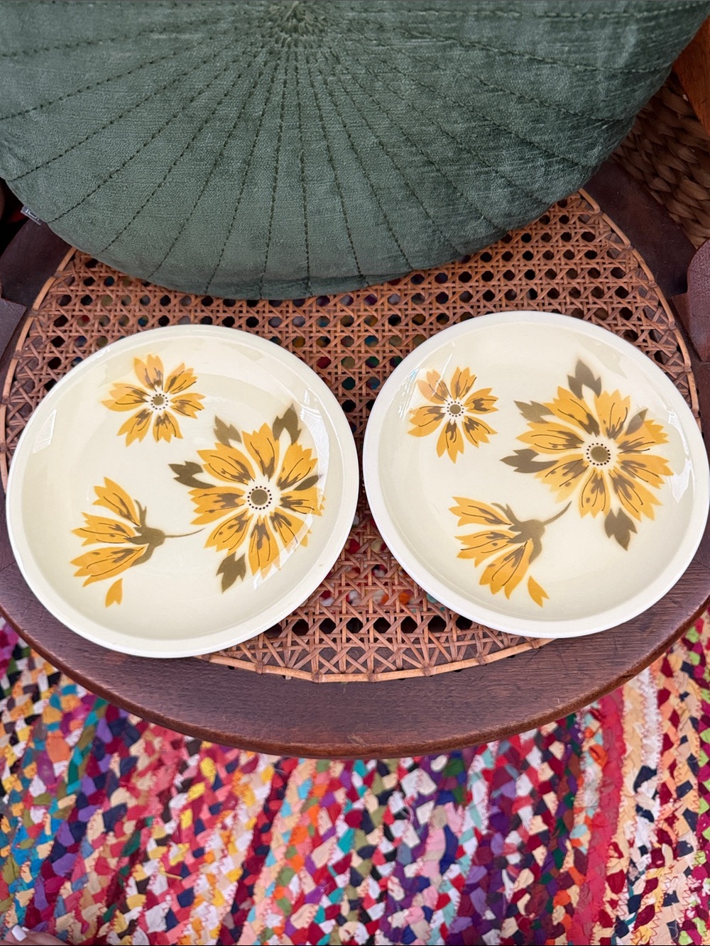 Vintage 70s Mikasa Pastelle Sunray Japan Groovy Boho Floral Dessert Salad Plates
